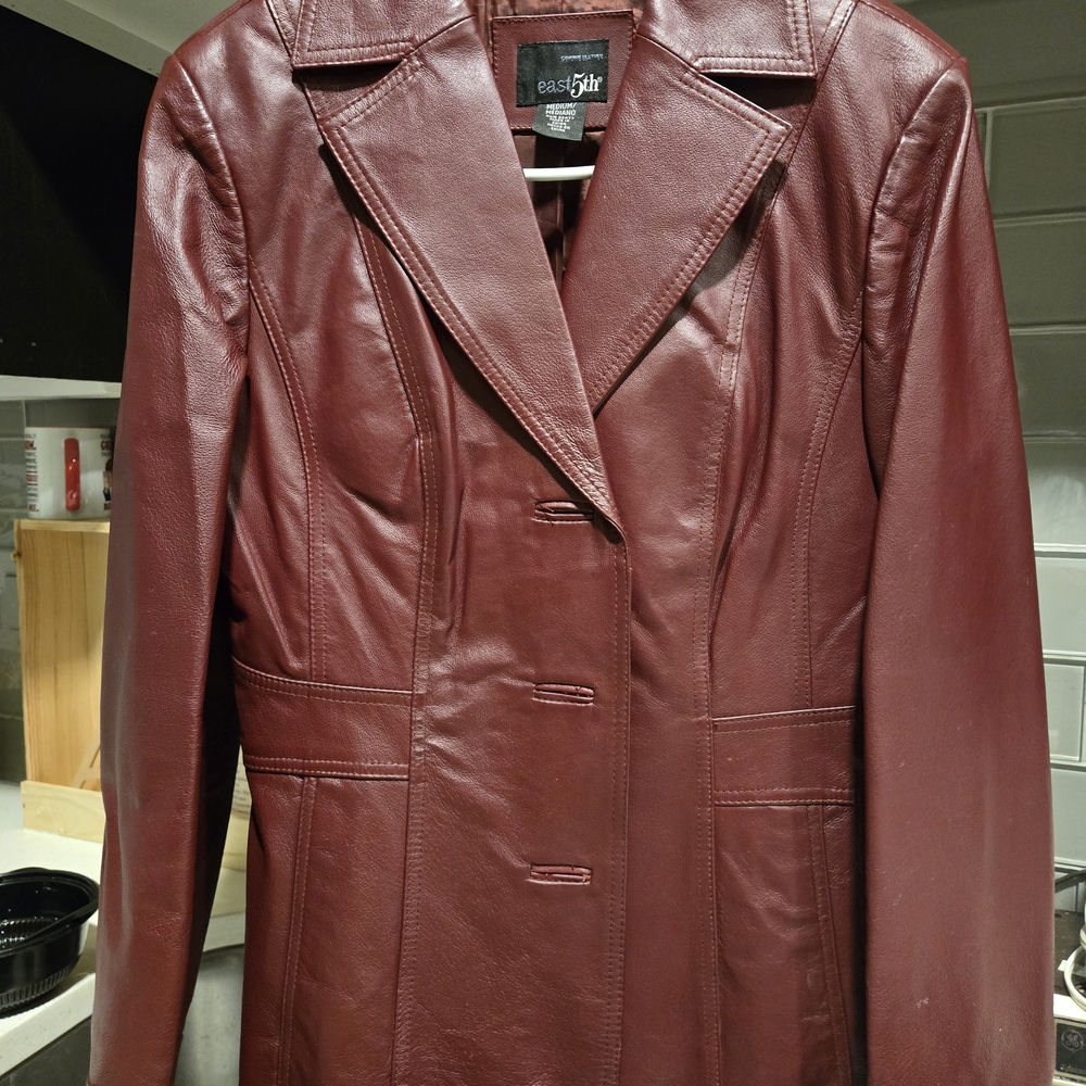 East 5th Women's Burgundy Leather Blazer
